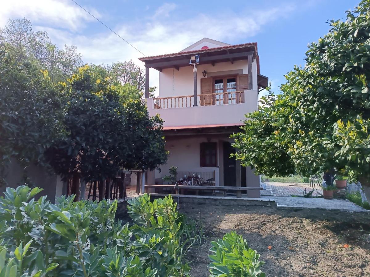 Traditional Thea Holiday home